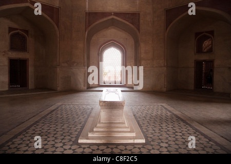 Chambre principale tombe, Tombe de Humayun, construit en 1570, l'UNESCO World Heritage Site, New Delhi, Inde Banque D'Images