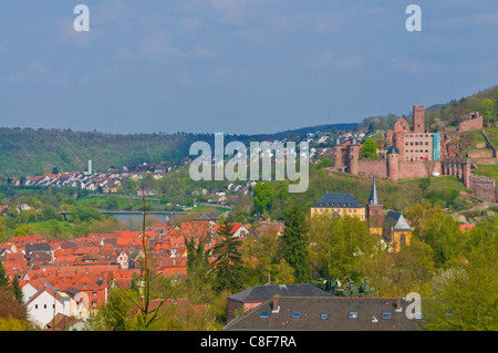 La ville historique de Wertheim et son château, Baden Wurtemberg, Allemagne Banque D'Images