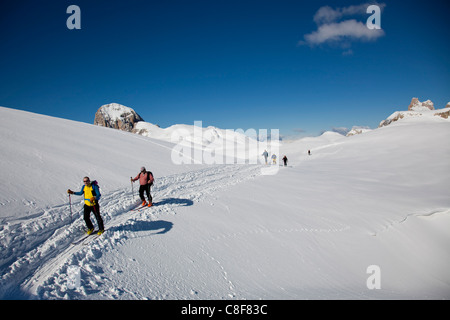 Ski de randonnée dans les Dolomites, Pale di San Martino, Cima Fradusta ascension, Trentino-Alto Adige, Italie Banque D'Images