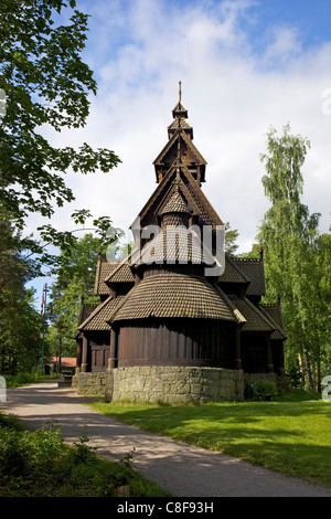 13ème siècle ged Stavkirke (église en bois, Norsk Folkemuseum (musée de Folklore, Bygdoy, Oslo, Norvège, Scandinavie Banque D'Images