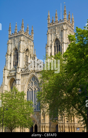 La cathédrale de York, dans le nord de l'Europe est plus grande cathédrale gothique de la ville, York, Yorkshire, Angleterre, Royaume-Uni Banque D'Images