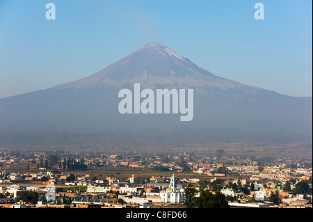 Volcan de Popocatepetl, 5452m, Cholula, Puebla, Mexique Amérique du Nord de l'état Banque D'Images