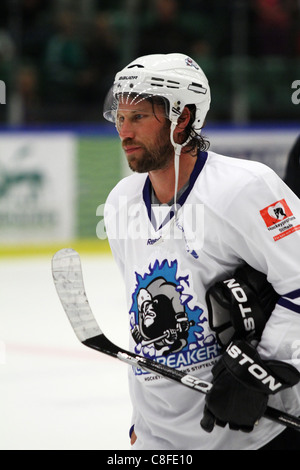 Peter Forsberg jouant un jeu de bienfaisance pour l'équipe de brise-glace. Les brise-glace se compose de membres et d'anciens joueurs de la LNH Banque D'Images