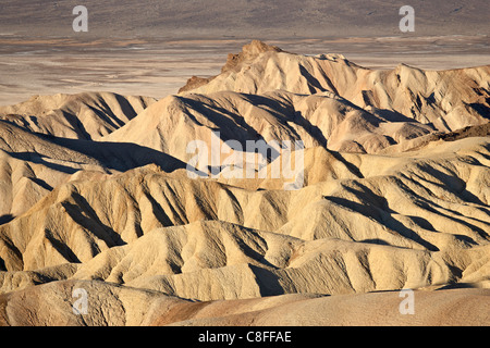 Badlands à Zabriskie Point, Death Valley National Park, California, United States of America Banque D'Images