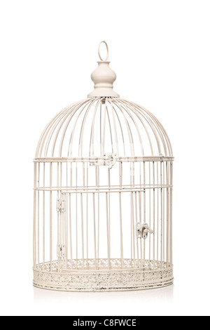 Cage à oiseaux vintage isolé sur fond blanc Banque D'Images