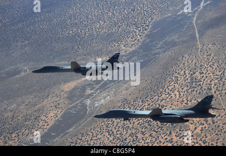 Une formation de deux B-1B Lancers affecté à la 28e Bomb Squadron Banque D'Images