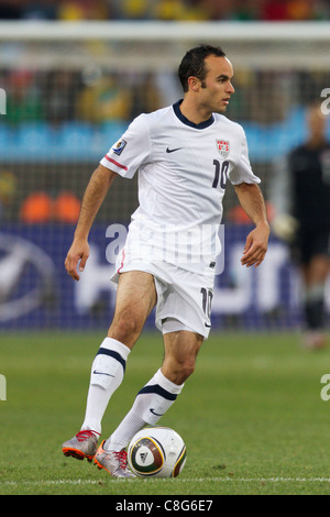 Landon Donovan de l'United States en action au cours d'une Coupe du Monde de la FIFA, le groupe C match contre l'Algérie à Loftus Versfeld. Banque D'Images