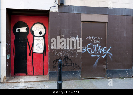 Stik chiffres peints dans une embrasure, Princelet Street, Spitalfields, Londres, Royaume-Uni. Banque D'Images