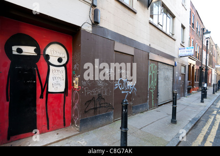 Stik chiffres peints dans une embrasure, Princelet Street, Spitalfields, Londres, Royaume-Uni. Banque D'Images