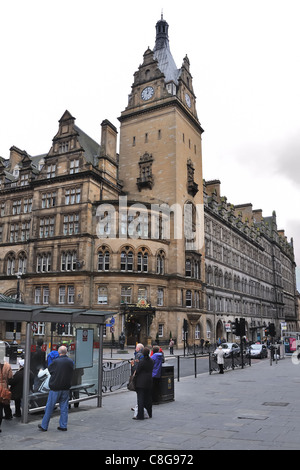 Street view en regardant vers le Grand Central Hotel, Glasgow, Écosse, Royaume-Uni Banque D'Images