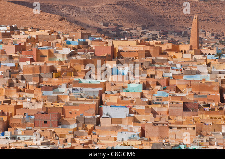 Vue sur le village de Beni Isguen Mozabite, M'Zab, Site du patrimoine mondial de l'UNESCO, l'Algérie, l'Afrique du Nord Banque D'Images