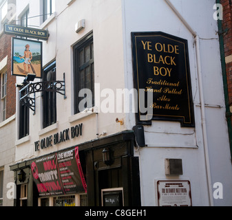 Ye Olde historique Garçon noir pub, Hull, Yorkshire, Angleterre Banque D'Images