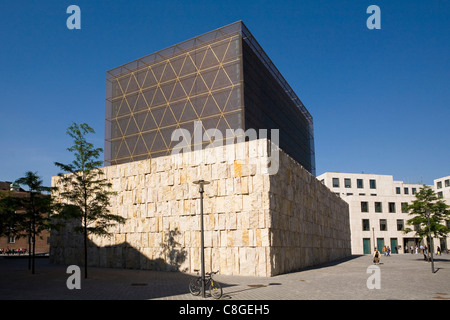 Synagogue Ohel Jakob, construit de 2004 à 2006, Sankt-Jakobs-Platz par les architectes Wandel-Hoefer et Location appartement à Munich, Bavière, Allemagne Banque D'Images