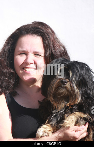 Femme, femme, chien, aux cheveux bruns, Havanese, chien, portrait, similitude, personne, animal, Banque D'Images