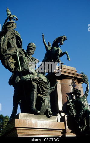 Buenos Aires, Argentine. Statue du général San Martin, la Plaza San Martin. Banque D'Images