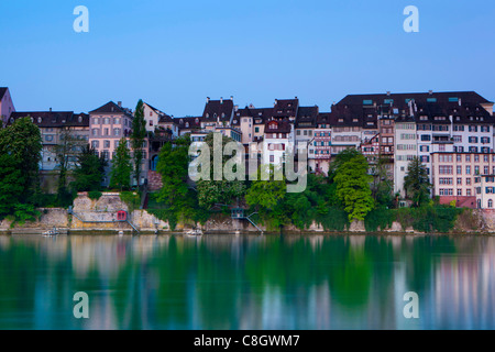 Bâle, Suisse, Europe, canton, Bâle, ville, ville, ville, Vieille Ville, maisons, maisons, rivière, écoulement, Rhin, aube Banque D'Images