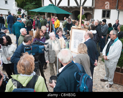 Tournage de l'émission de télévision de la BBC l'Antique Roadshow au Weald et Downland Open Air Museum, Chichester, West Sussex UK Banque D'Images