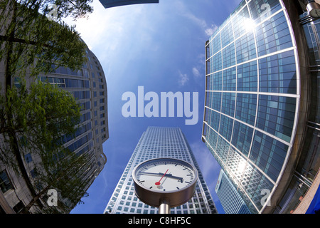 L'architecture moderne Canada Square, Canary Wharf, West India Docks, Isle of Dogs, East London, England, UK, France, FR, Banque D'Images