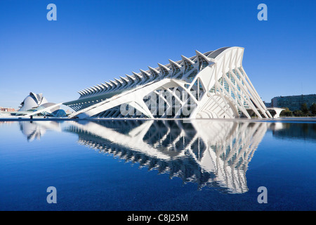 L'Espagne, l'Europe, Valence, Cité des Arts et des sciences, Calatrava, l'architecture moderne, de l'eau, Banque D'Images