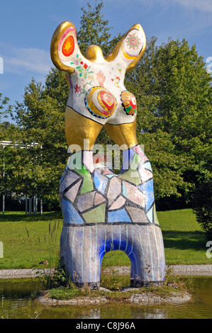 Baden-Wurttemberg, Europe, figure, d'art, Nana, Nana figure, sculpture, poète et sa, sa, muse, Niki de Saint Phalle, Niki de Sai Banque D'Images