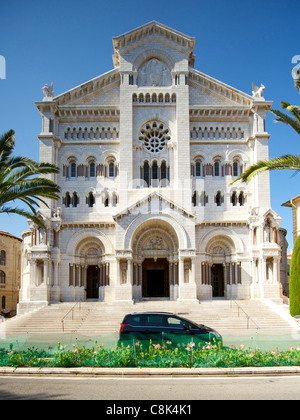 De l'extérieur de la Cathédrale Notre-Dame-Immaculée (Cathédrale de Notre-Dame de l'Immaculée Conception) aka la cathédrale de Monaco. Banque D'Images