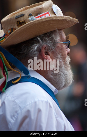 Morris dancer close up vu dans New Street, Birmingham, UK Banque D'Images