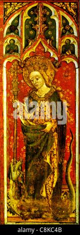 Filby, Norfolk, jubé, Sainte Marguerite d'Antioche avec crozier et dragon homme saint saints anglais peinture écrans médiévale Banque D'Images