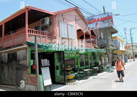 Restaurant Caramba, Pescador Drive, San Pedro, Ambergris Caye (aka La Isla Bonita), barrière de corail, Belize, Caraïbes, Amérique Centrale Banque D'Images