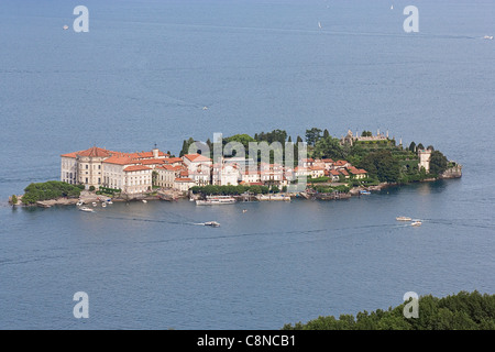 L'Italie, Piémont, Lac Majeur, îles Borromées, l'Isola Bella vu de dessus Stresa Banque D'Images