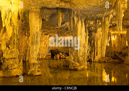 Italie, Sardaigne, Grotta di Nettuno, le lac de la Marmora Banque D'Images