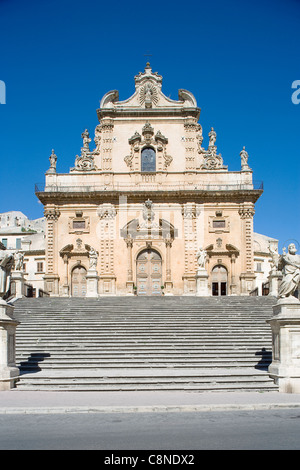 Italie, Sicile, Modica, Corso Umberto, l'église de San Pietro, façade Banque D'Images