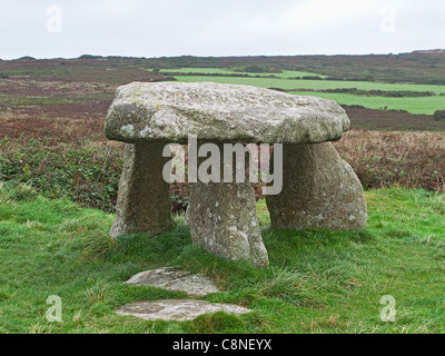 La Grande-Bretagne, l'Angleterre, Cornwall, Lanyon Quoit, dolmen sépulture néolithique Banque D'Images