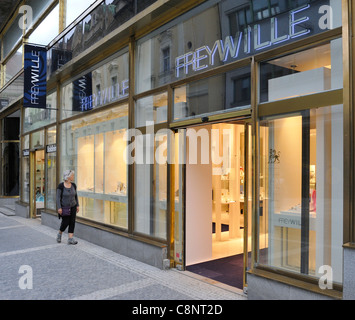 Un Freywillie boutique de bijoux de luxe dans la vieille ville Staré Mesto Prague République Tchèque Banque D'Images