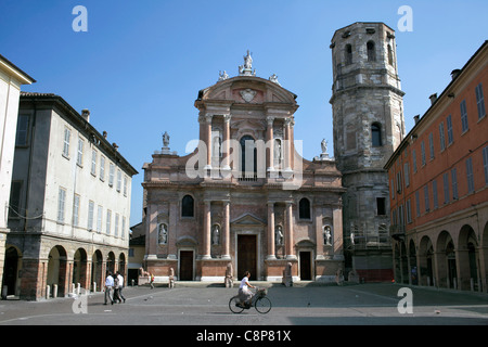 La basilique de San Prospero dans la Piazza San Prospero, Reggio Emilia, Italie. Banque D'Images