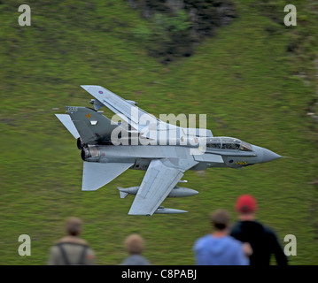 Mid-Wales Tornado Gr4 de la formation par les amateurs vu Banque D'Images