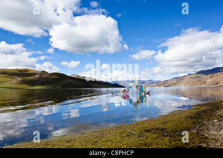 Tibet : le lac Yamdrok yumtso Banque D'Images