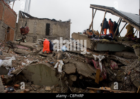 Dans l'épicentre du séisme Tabanlı Village et mesuré 7,2 sur l'échelle de Richter a frappé la province de Van, à 13:41 le 23 octobre 2011. Le séisme et ses répliques ont été ressenti principalement dans les régions voisines de l'épicentre. Le centre-ville d'Ercis, dans la province de Van est affecté principalement sur Satuarday, 29e Banque D'Images