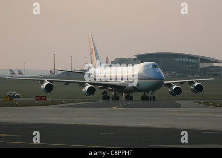 Air Force un avion à l'aéroport Ruzyne de Prague, en République tchèque, le 4 avril 2009. Banque D'Images