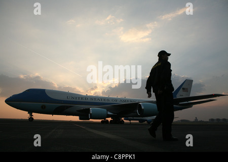 Air Force un avion à l'aéroport Ruzyne de Prague, en République tchèque, le 4 avril 2009. Banque D'Images