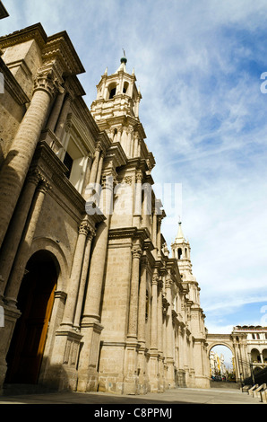 La Basilique Cathédrale de Arequipa Plaza de Armas Arequipa Pérou Banque D'Images