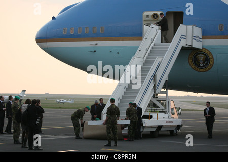 Air Force un avion à l'aéroport Ruzyne de Prague, en République tchèque, le 4 avril 2009. Banque D'Images