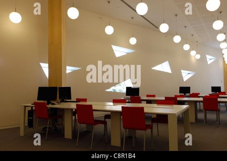 La bibliothèque salle d'étude de la nouvelle Herta et Paul Amir construction du Musée d'art de Tel Aviv à Tel Aviv, Israël Banque D'Images