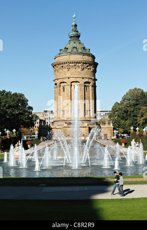 Mannheim Water Tower à Frederick Park, Manheim Baden Württemberg Allemagne Banque D'Images