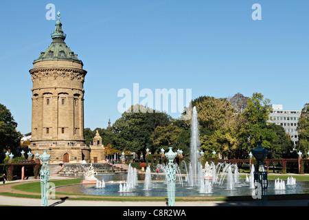 Mannheim Water Tower à Frederick Park, Manheim Baden Württemberg Allemagne Banque D'Images