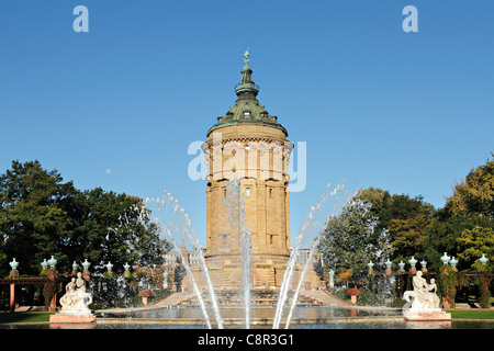 Mannheim Water Tower à Frederick Park, Manheim Baden Württemberg Allemagne Banque D'Images