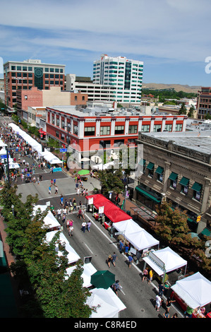 Marché du samedi sur Georgia Street (intersection avec la 8e Rue), le centre-ville de Boise Banque D'Images