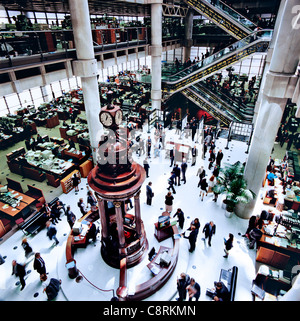 L'atrium de la Lloyd's of London building dans la ville de Londres Banque D'Images