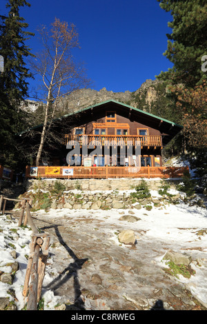 Chalet de montagne - Zamkovskeho la chata en Mala Studena dolina, Hautes Tatras, en Slovaquie. Banque D'Images