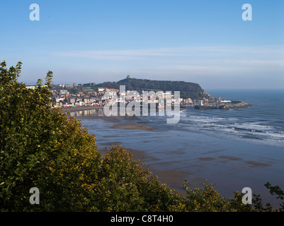 Dh South Bay SCARBOROUGH NORTH YORKSHIRE Seaside beach town baie port anglais d'automne Banque D'Images