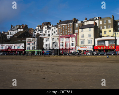 dh South Bay SCARBOROUGH NORTH YORKSHIRE Seaside Town Scarborough front de mer divertissements sur la plage royaume-uni grande-bretagne traditionnel front de mer front de mer Banque D'Images